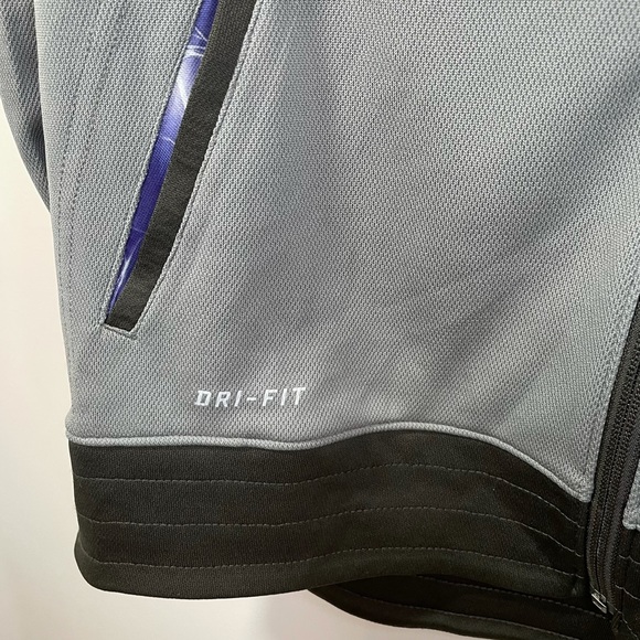 Nike Lebron James Jacket - Picture 8 of 11